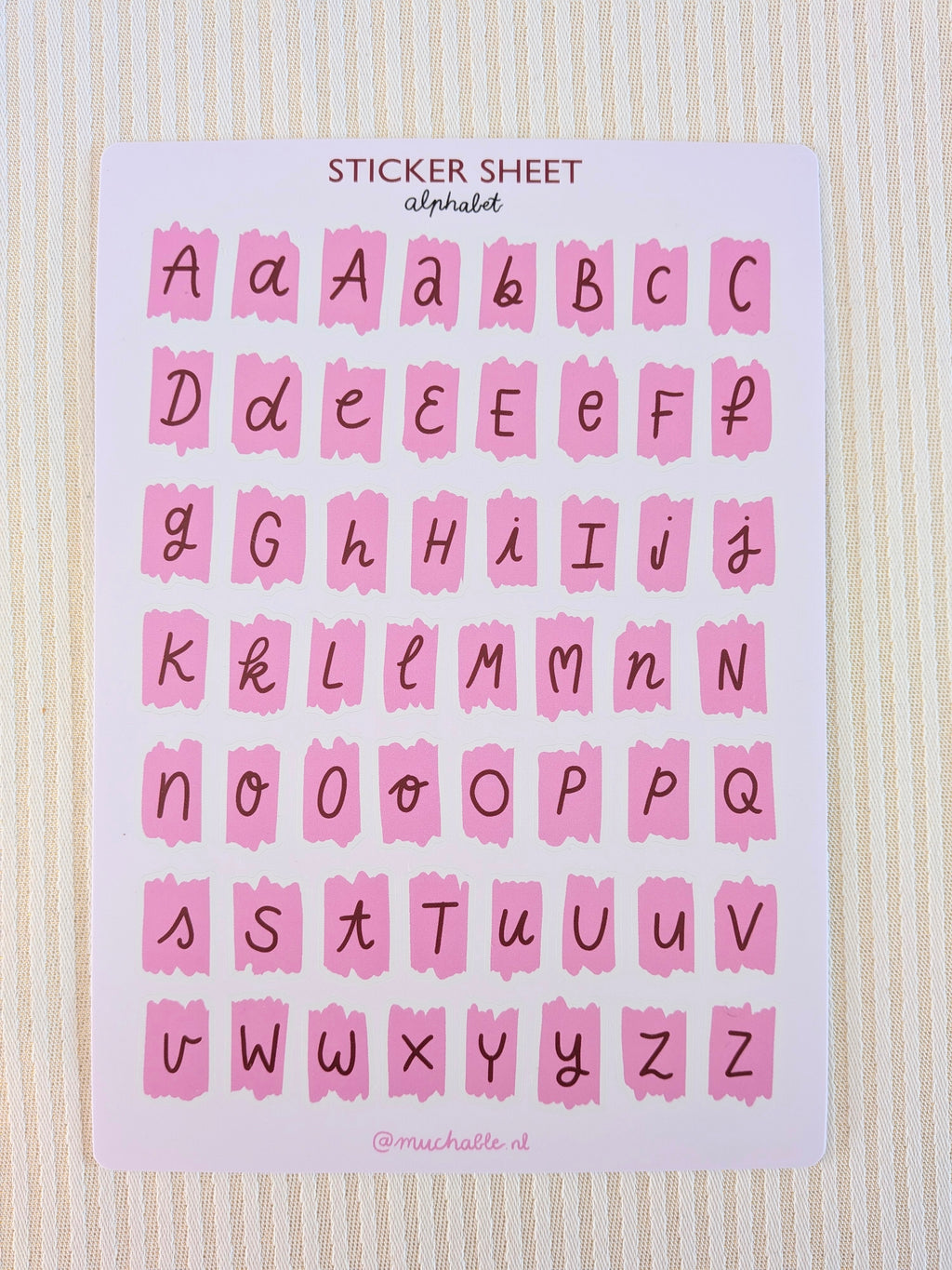 Feuille d'autocollants A5 - lettres rose de l'alphabet pour journaling