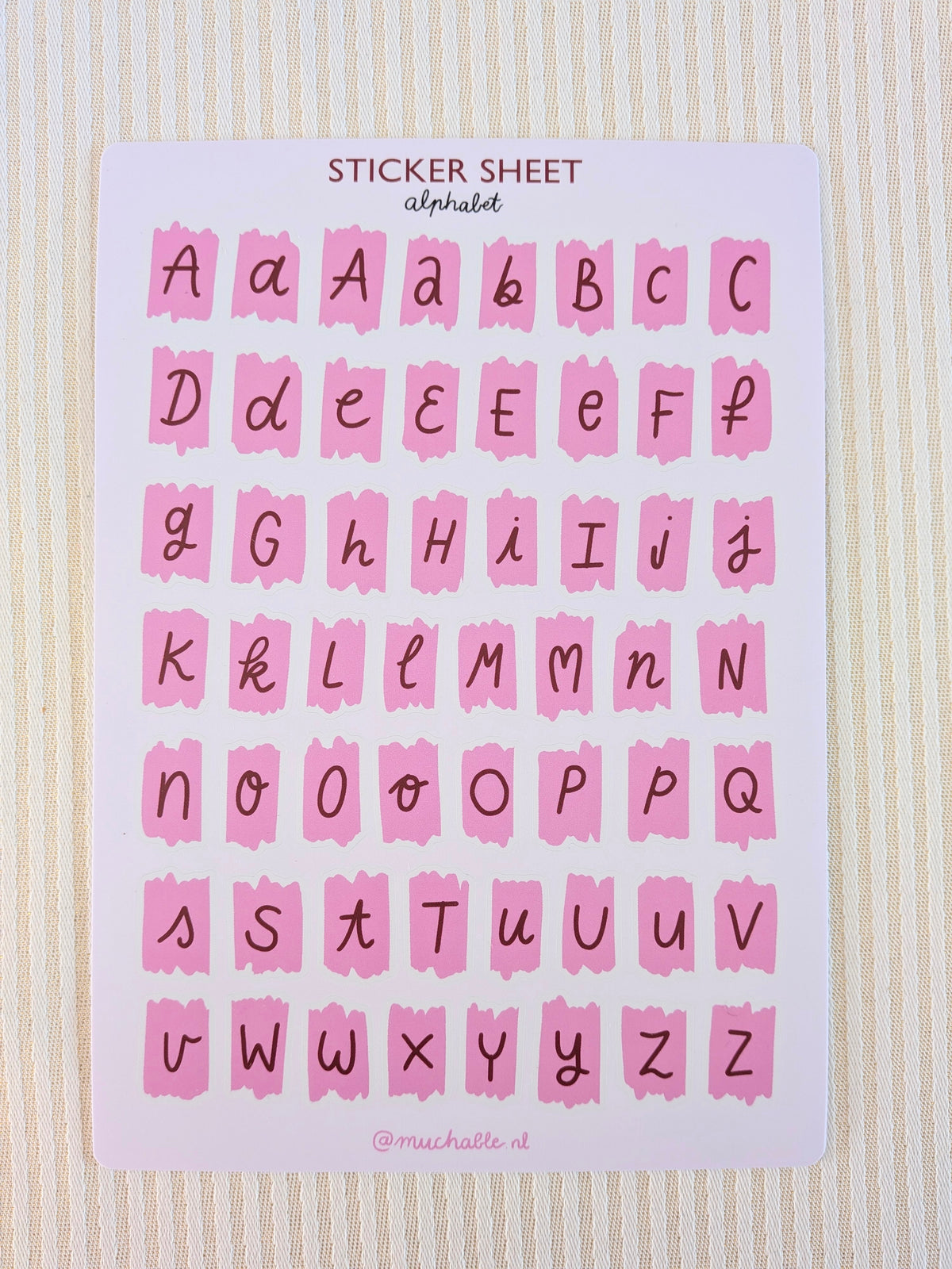 Feuille d'autocollants A5 - lettres rose de l'alphabet pour journaling